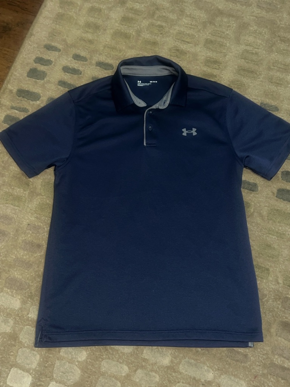 Under Armour Men’s Dark Navy Polo with Contrast Trim- like new